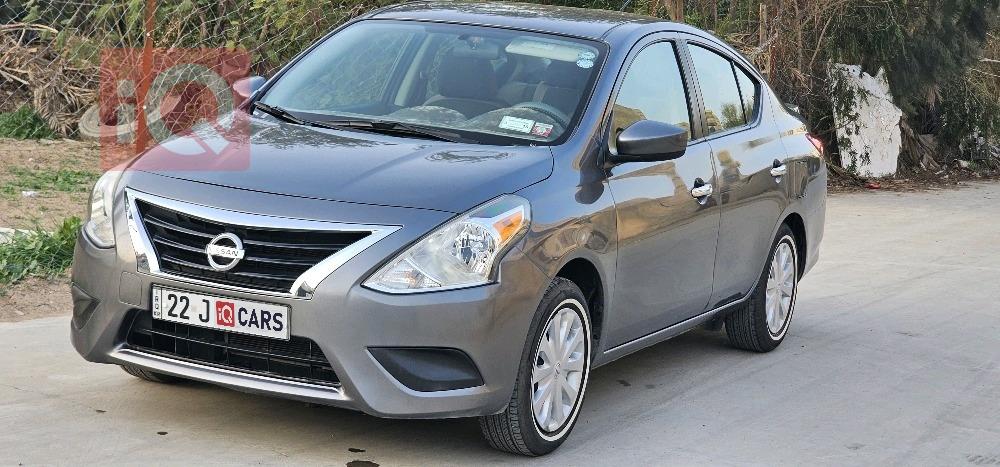 نيسان فيرسا